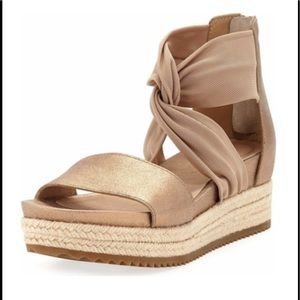 NWT Eileen Fisher Zoe Metallic Leather Sandlas